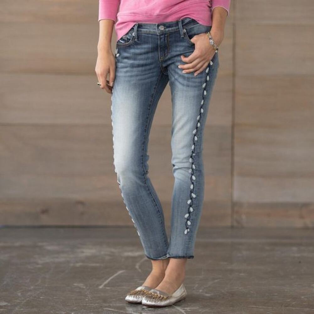 Driftwood Embroidered Marilyn Jeans Size 27 Floral Stretch Denim Blue White‎